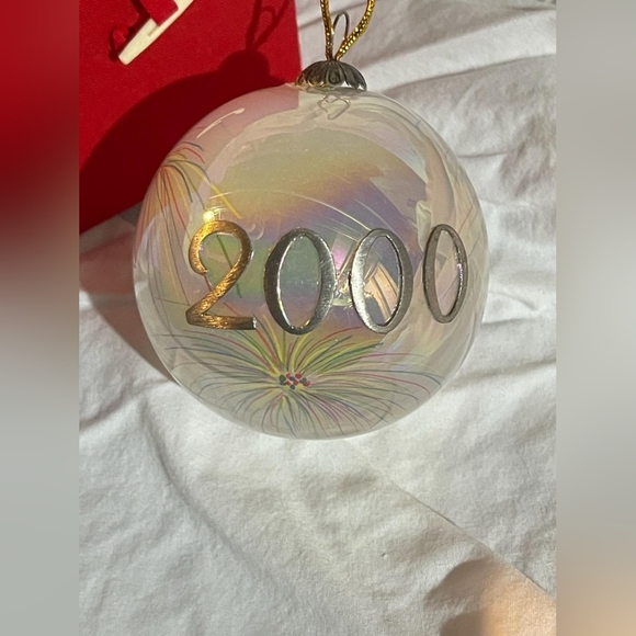 2000 Li Bien Fireworks Christmas Ball Ornament - Picture 1 of 5